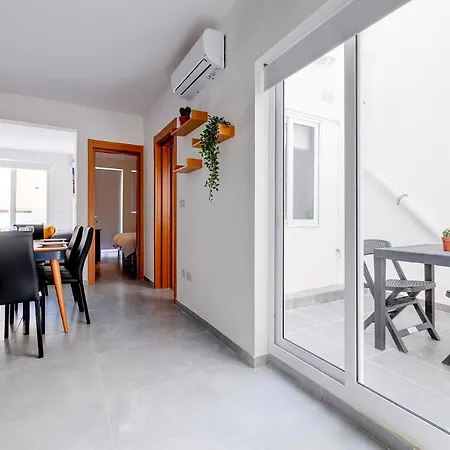 Daire 3-bedroom Retreat