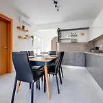 3-bedroom Retreat By Buena Vista Слима