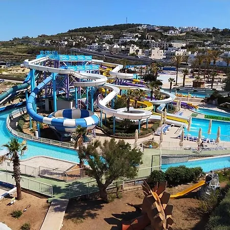 Apartamento 3-bedroom Retreat